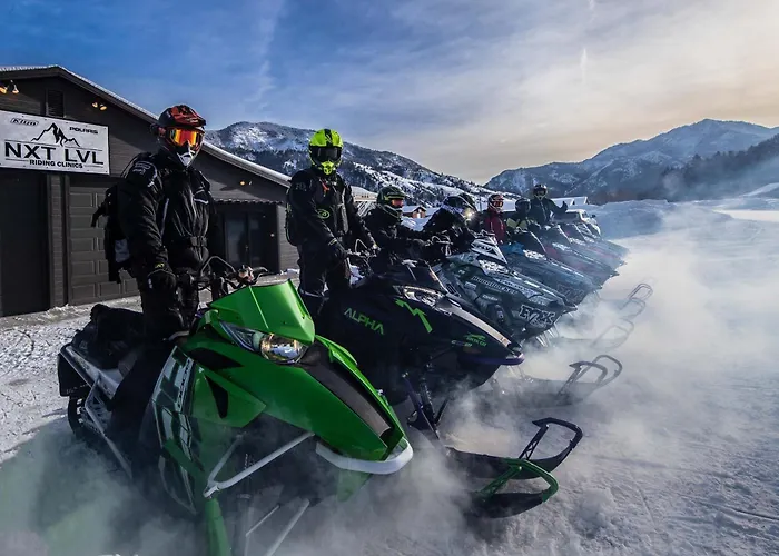 Sugar Loaf Haven By Kabino Huge Views Garage Fishing Snowmobile